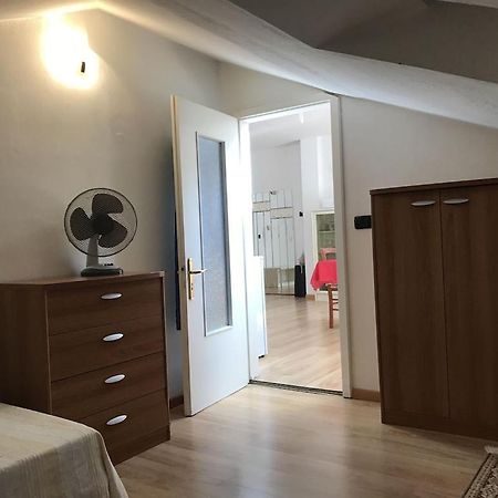 Casa Filippo Large 3 Room Apartment, Close To The Beach, Free Wifi Internet Riva del Garda Bagian luar foto