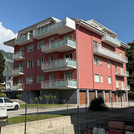Casa Filippo Large 3 Room Apartment, Close To The Beach, Free Wifi Internet Riva del Garda Bagian luar foto