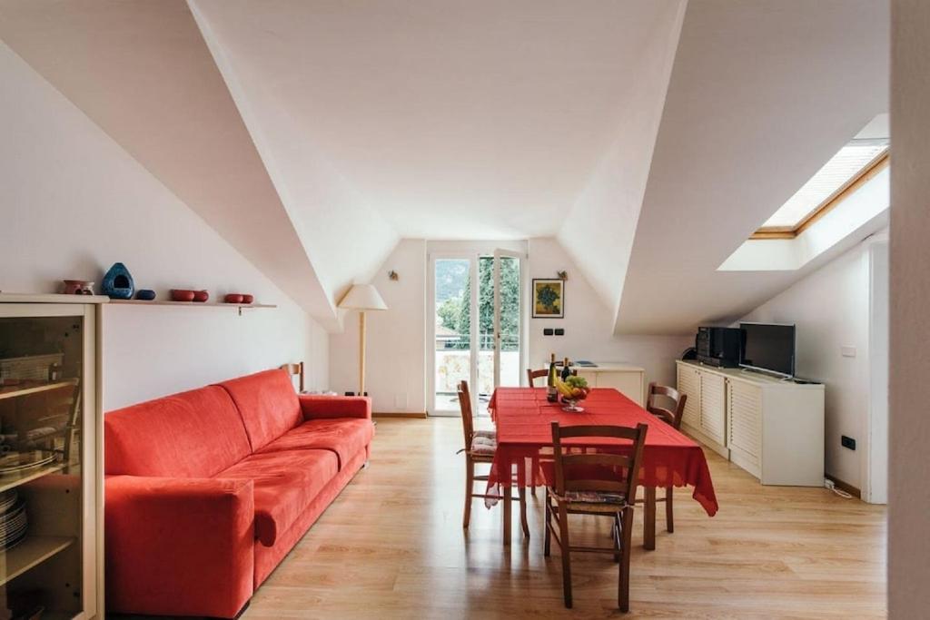 Casa Filippo Large 3 Room Apartment, Close To The Beach, Free Wifi Internet Riva del Garda Bagian luar foto