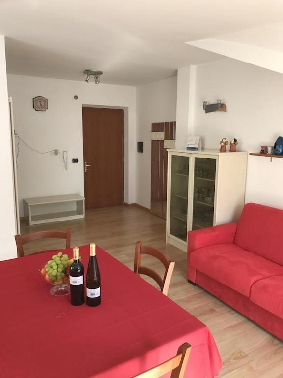 Casa Filippo Large 3 Room Apartment, Close To The Beach, Free Wifi Internet Riva del Garda Bagian luar foto
