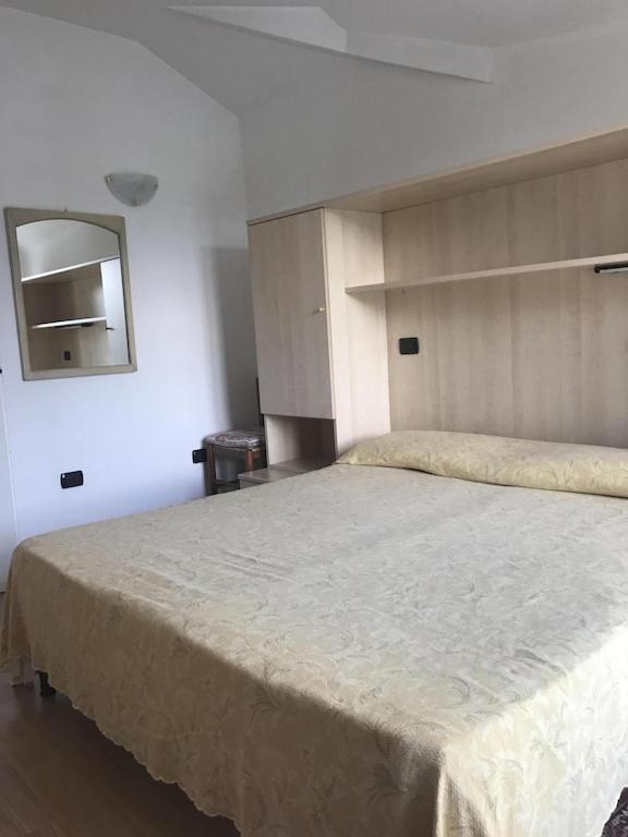 Casa Filippo Large 3 Room Apartment, Close To The Beach, Free Wifi Internet Riva del Garda Bagian luar foto