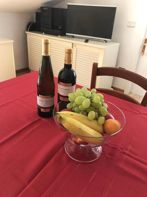Casa Filippo Large 3 Room Apartment, Close To The Beach, Free Wifi Internet Riva del Garda Bagian luar foto