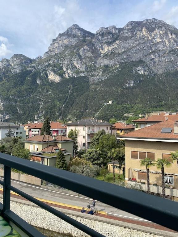 Casa Filippo Large 3 Room Apartment, Close To The Beach, Free Wifi Internet Riva del Garda Bagian luar foto