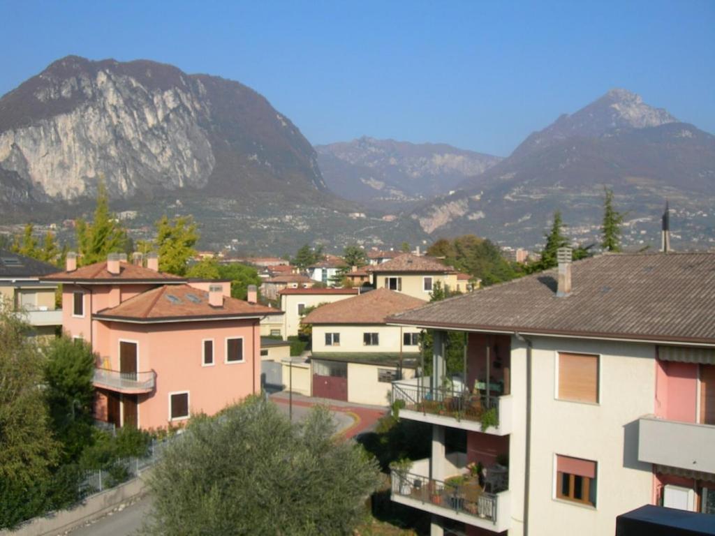 Casa Filippo Large 3 Room Apartment, Close To The Beach, Free Wifi Internet Riva del Garda Bagian luar foto